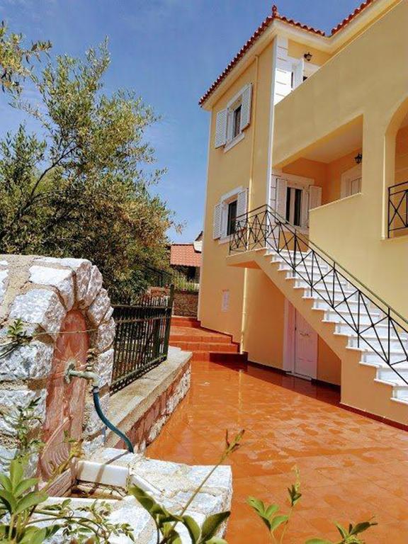 Gythio Seaside Villa Dimitrios - Panoramic View Bagian luar foto