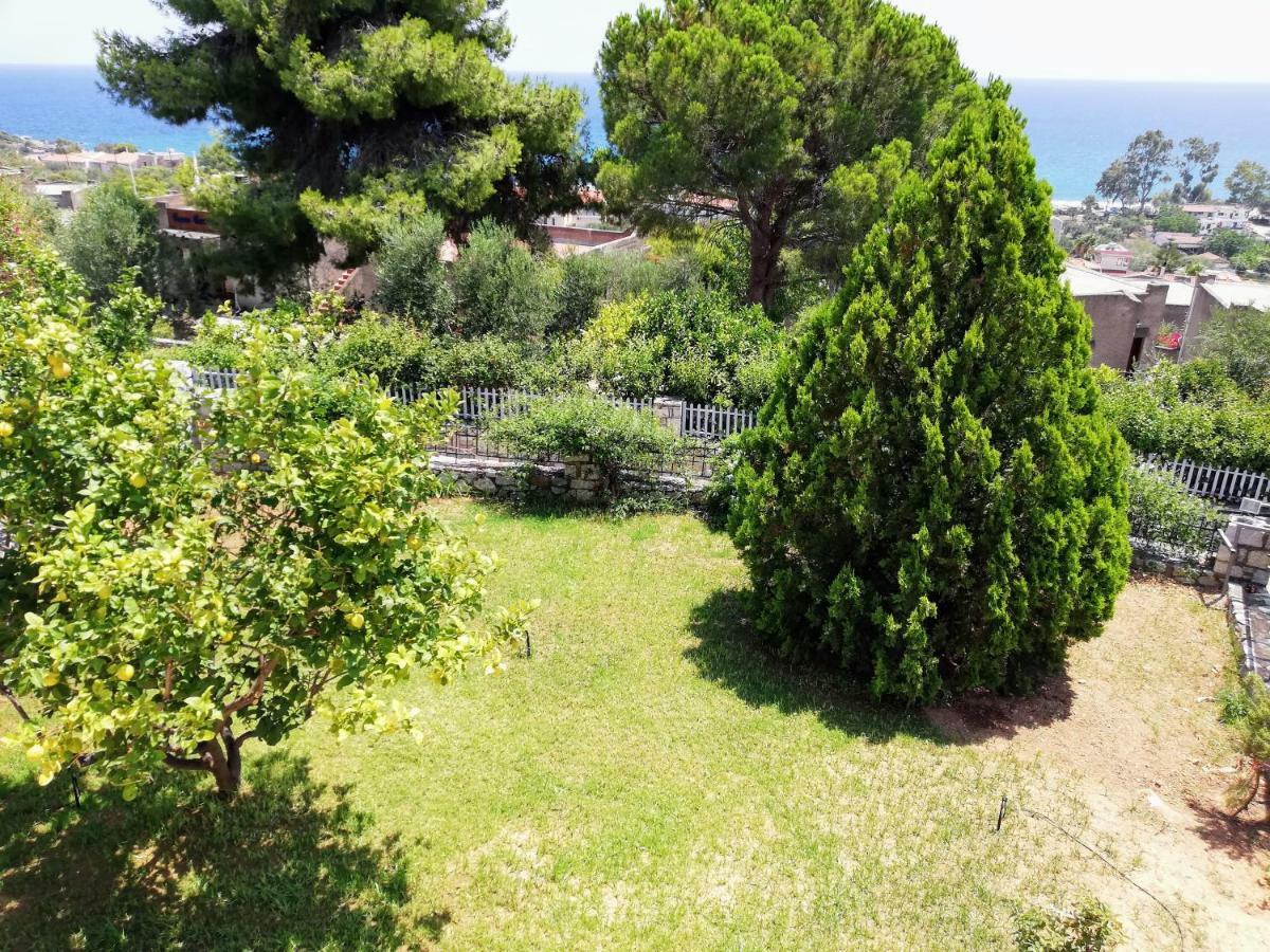 Gythio Seaside Villa Dimitrios - Panoramic View Bagian luar foto