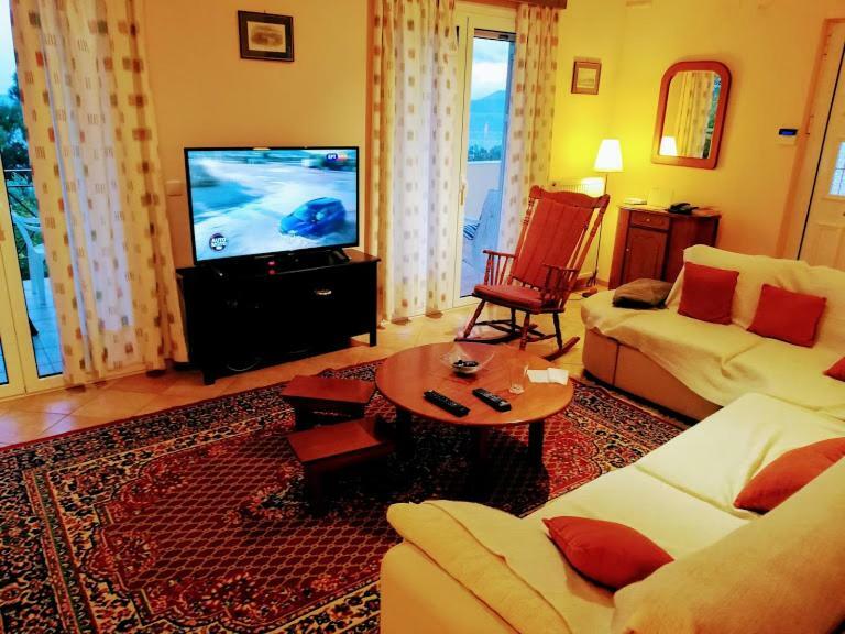 Gythio Seaside Villa Dimitrios - Panoramic View Bagian luar foto